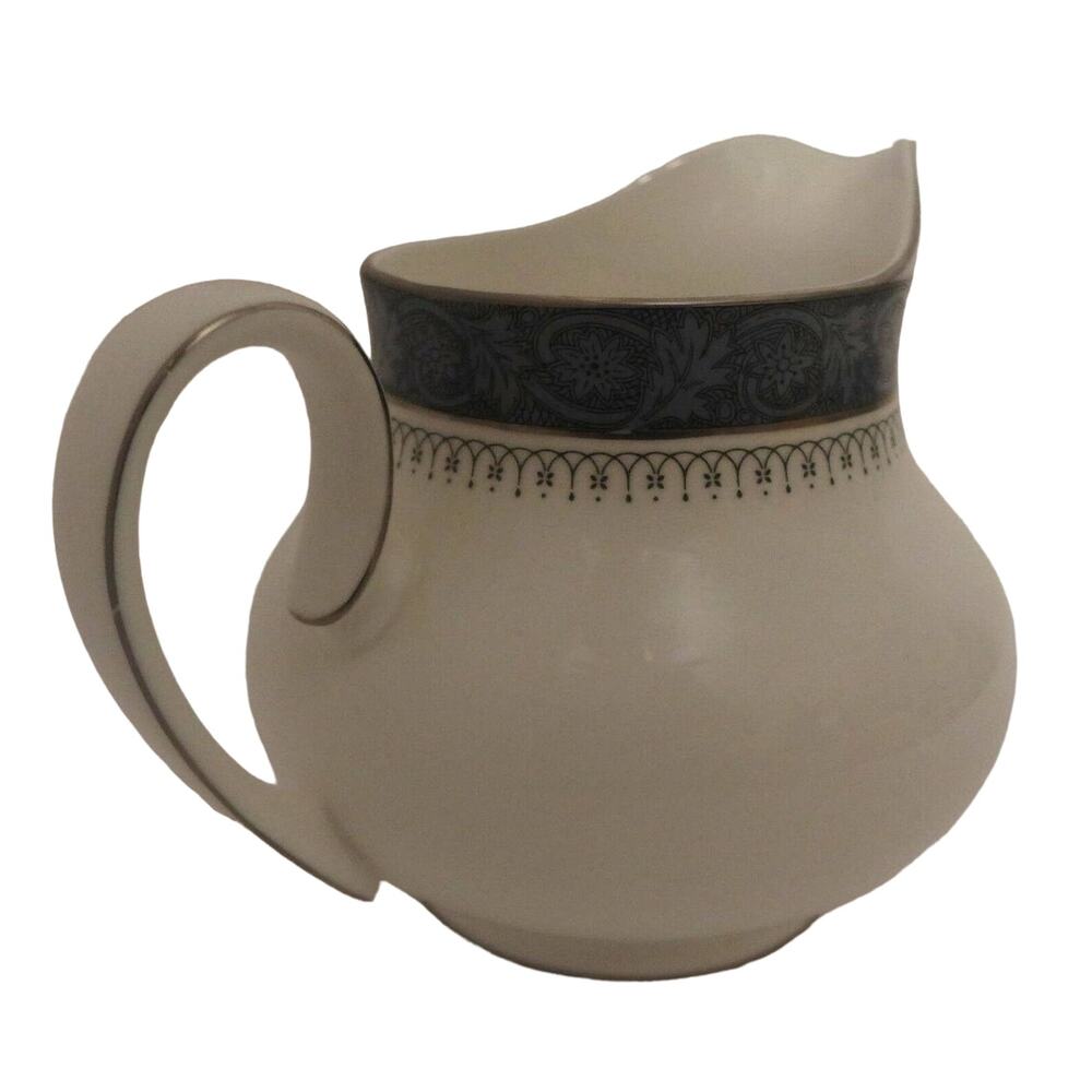 Royal Doulton Sherbrooke Creamer Milk Jug English Bone China 1980's - Picture 3 of 9